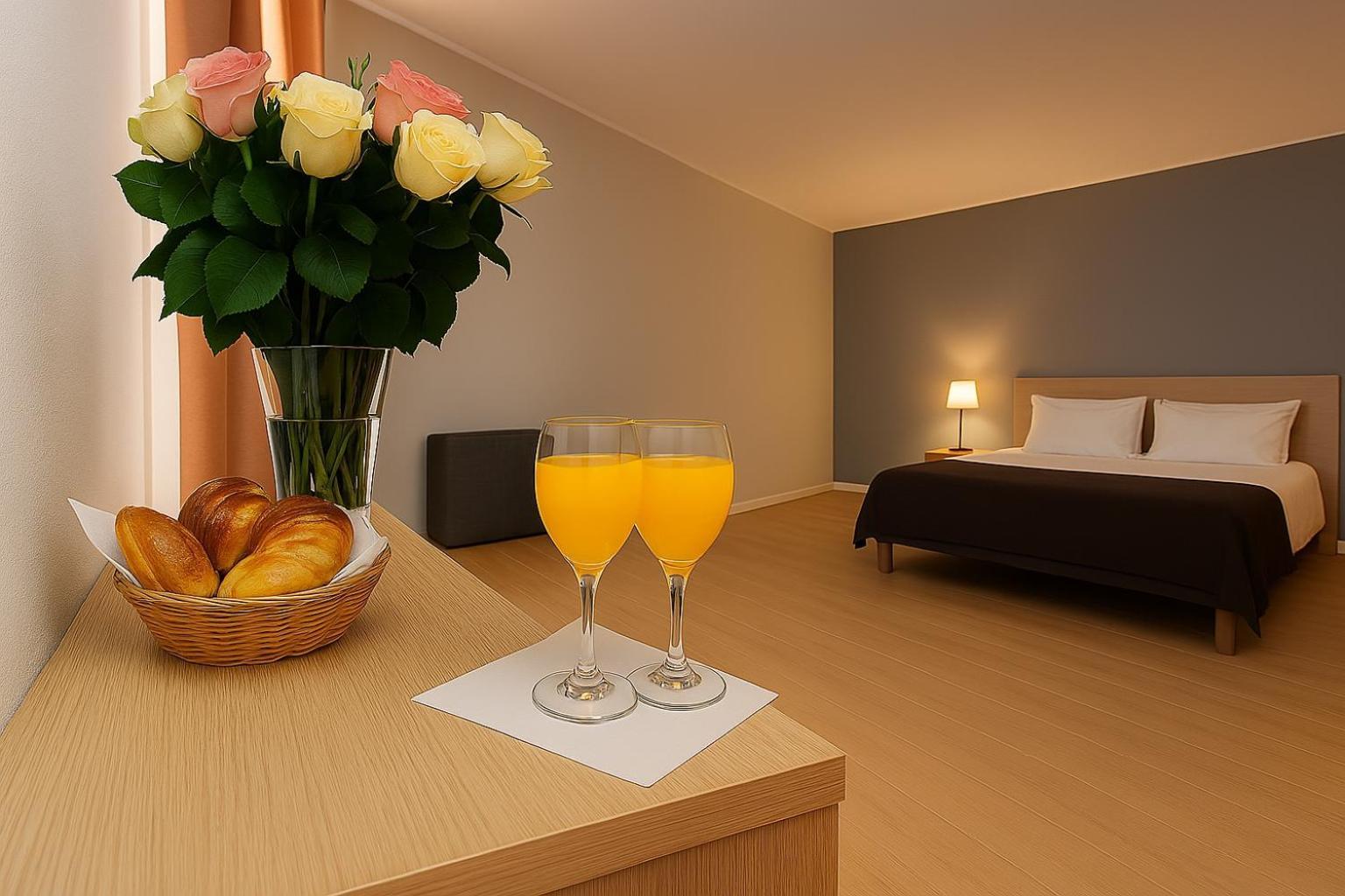 Hotel De L'Etoile 昂蒂布 外观 照片